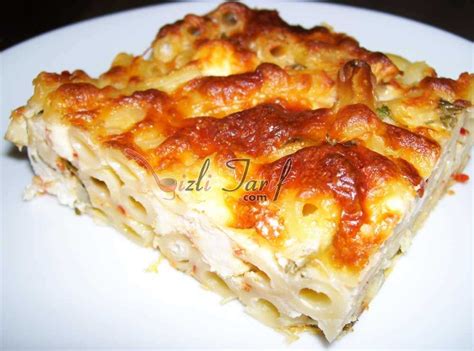 Fırında Beşamel Soslu Makarna