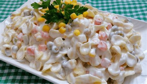 Garnitürlü Makarna Salatası