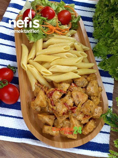 Köri Soslu Makarna Tavuk Dünyası