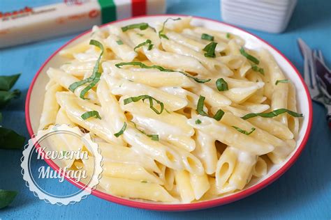 Kremalı Peynirli Makarna