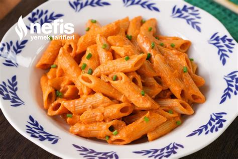 Kremalı Salçalı Makarna