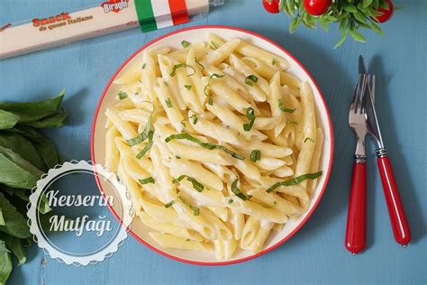4 Peynirli Makarna Tarifi